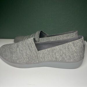 MemoryDeluxe Slip on Flats Womens 7.5 Soft Padded